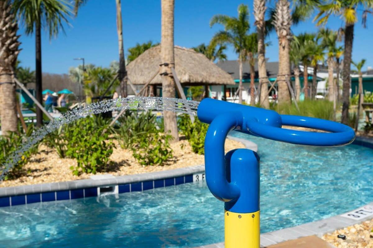 Stunning Family Friendly 5 Bd W/ Pool Close To @ Storey 4242 * Kissimmee