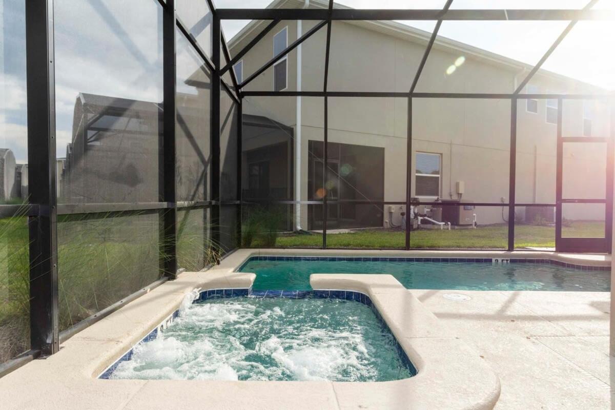 Stunning Family Friendly 5 Bd W/ Pool Close To @ Storey 4242 * Kissimmee