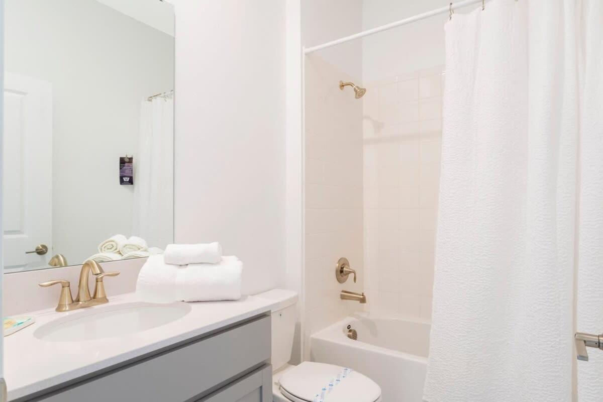 Stunning Family Friendly 5 Bd W/ Pool Close To @ Storey 4242 Kissimmee